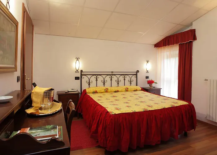 Le Macinaie - Monte Amiata Hotel Castel del Piano (Tuscany)