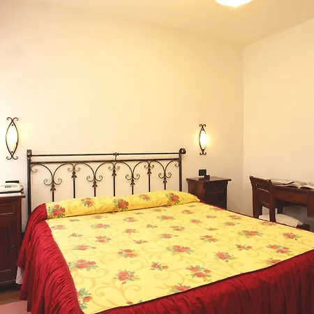 호텔 Le Macinaie - Monte Amiata 카스텔 델 피아노